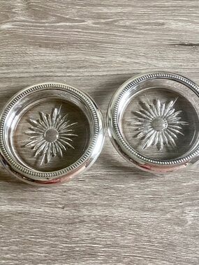 Vintage Set of 2 Leonard Italy Genuine Crystal Silverplate Coasters Starburst